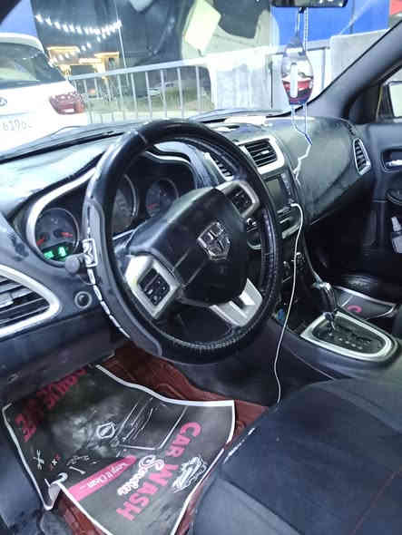 دوج افنجر للبيع 2012
محرك 2400
sxt
تحكم شاشة 
بيها ضربه بجم بس بدون شواصي 
محرك وكير خير من الله 
سنويه وهزه جديده 
السعر 65 وبيها مجال 
***********
