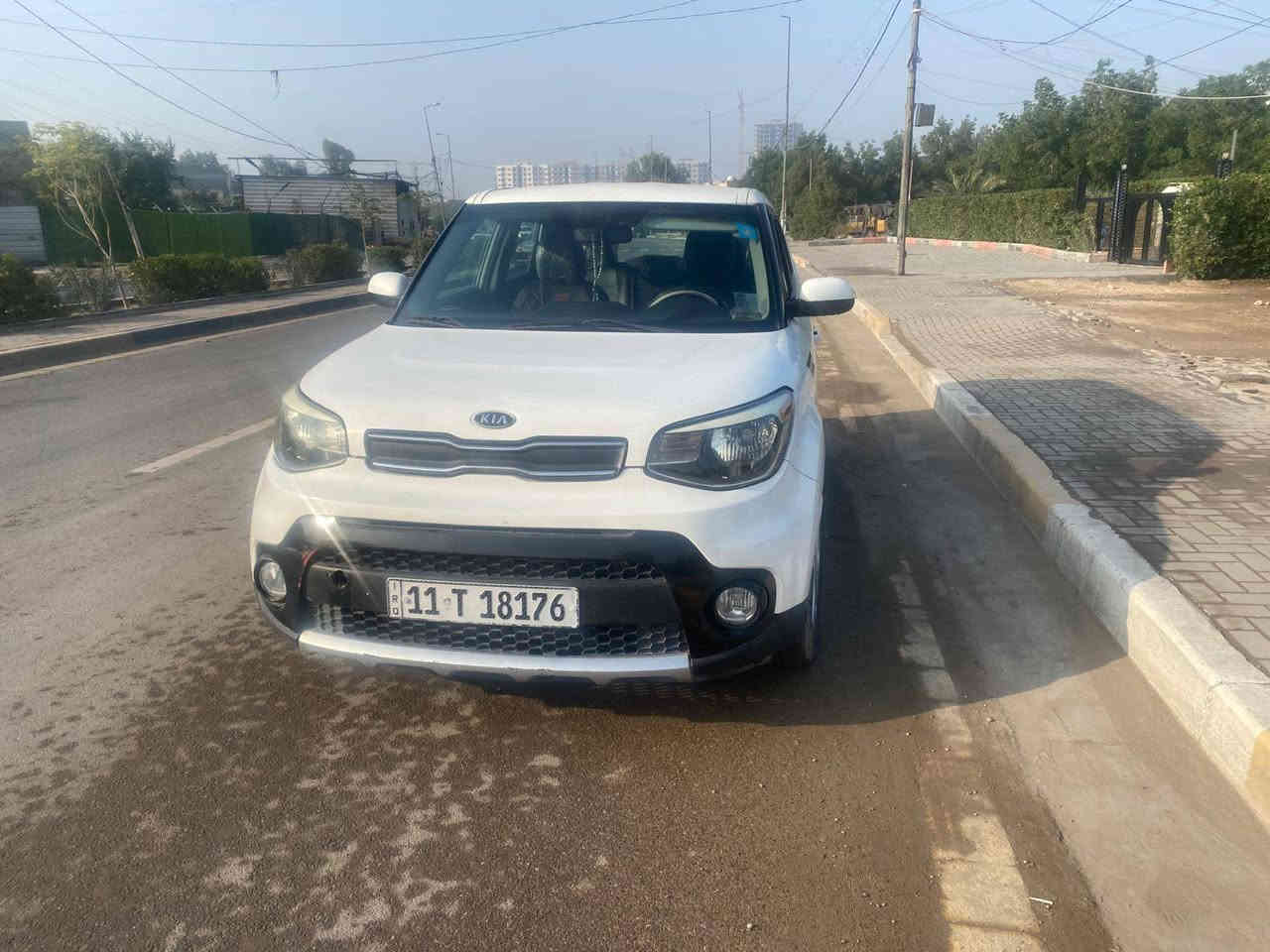 السلام عليكم 
صول 2016 وارد امريكي للبيع
ضربتها من امريكا جاملغ وبنيد بدون داخل
السيارة بيها قطع صبغ اني ابيع حزام
لغود شواصي تكم كفالة
محرك 1600GDI
السيارة ب اسمي رقم بغداد الجديد
تحويل ثاني يوم 
مكاني بغداد حي الاعلام
***********
