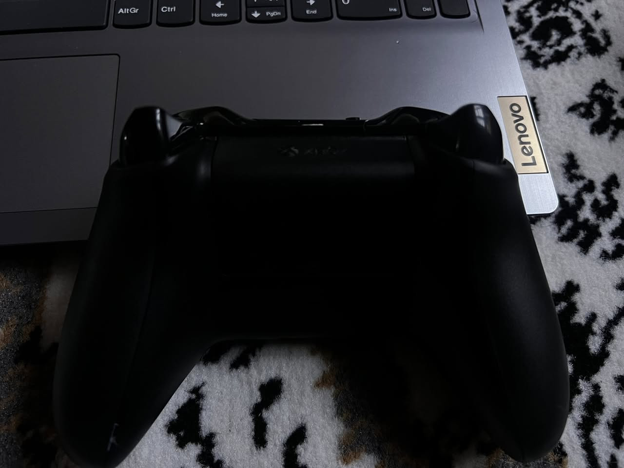 سلام عليكم
جوستك اكس بوكس ون 🔥

الجوستك جديد شرط ما مستخدم ⚒️

ينربط اكس بوكس one و سيريس X/S و حاسبه 🧬

مال جهاز اصلي شرط الفحص 🤝

ما بي اي درفت او عطل اي خلل ما بي جديد 

و فحص حاسبه مرفق فيديو اسفل ⬇️

العنوان :- كركوك 📍

توصيل موجود 🚚

السعر :- 35 💸


**إذا كنت صاحب هذا الإعلان وتريد حذفه لأي سبب، رجاءا أرسل رسالة إلى الدعم الفني**