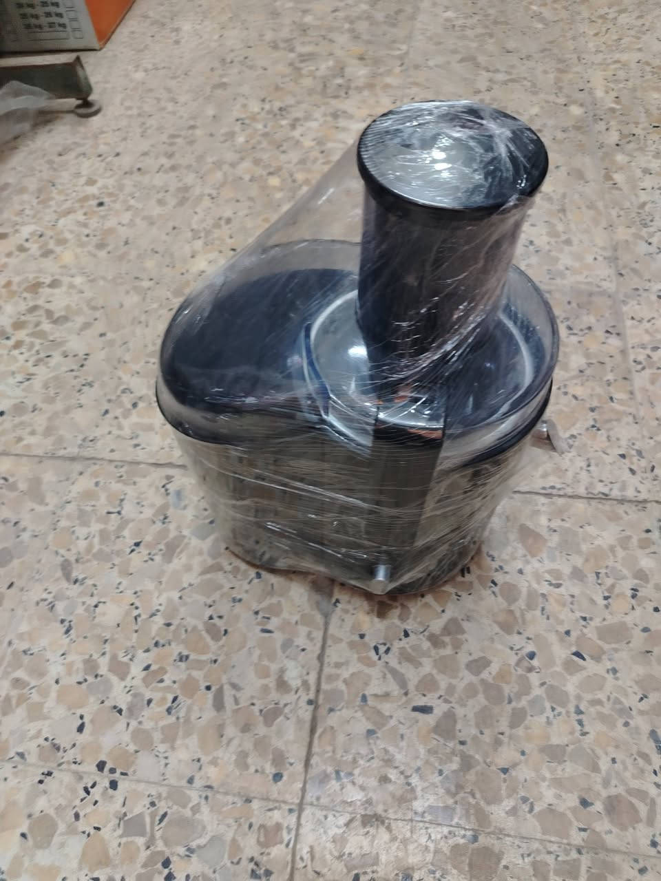 عصاره جزر. وجميع الفواكه ماركه فلبس باله الاصلي نضيف جدا


**إذا كنت صاحب هذا الإعلان وتريد حذفه لأي سبب، رجاءا أرسل رسالة إلى الدعم الفني**