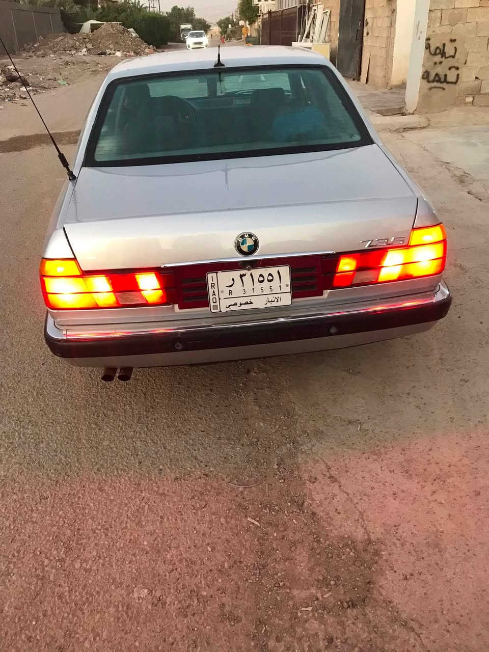 بي ام ١٩٩٣لبيع السعر ٦٠سياره نقصها صليب وتبريد فقط تحويل ثاني يوم *********** وبيها مجال
