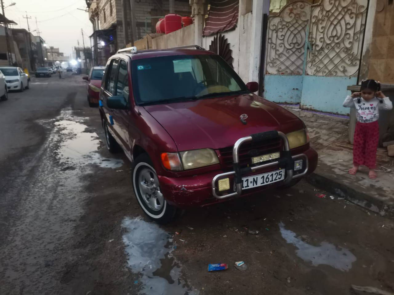 سلام عليكم
كيا اسبورتج موديل ٩٣ مكينة وگير عادي ابلاد سيارة حلوة 
رقم بغداد انگليزي المالك ابغداد 
ويريد تحويل مكان السيارة بصرة 
السعر ٣٣ 
***********
