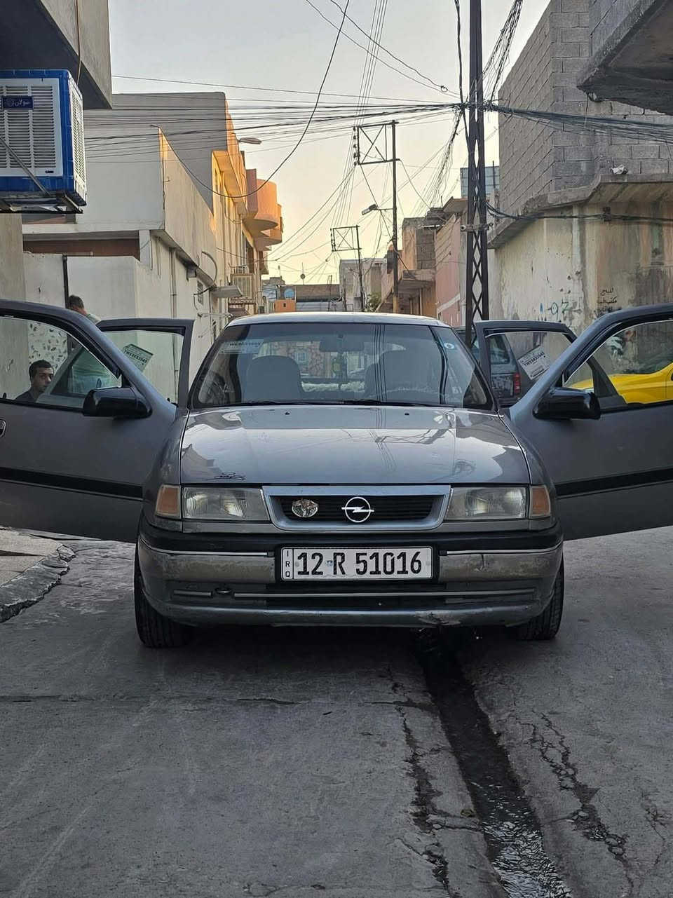 اوبل فكتره موديل ١٩٩٣ صبغ سكف مطوز بس مال هزى 
بسمي حجم ١٦شرط لاصرف ولانفخ 
سنويه ٢٠٣٠ سياره مال بيت ونضيفه مايعوزها بس ستر الله السعر٥٢وبيها مجال ول مايعجبه السعر لايعبر خلي ينطي رايو حتا يصعد المنشور براسو 
***********
