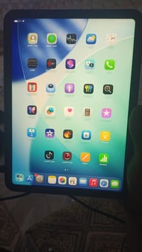 آيباد • للبيع