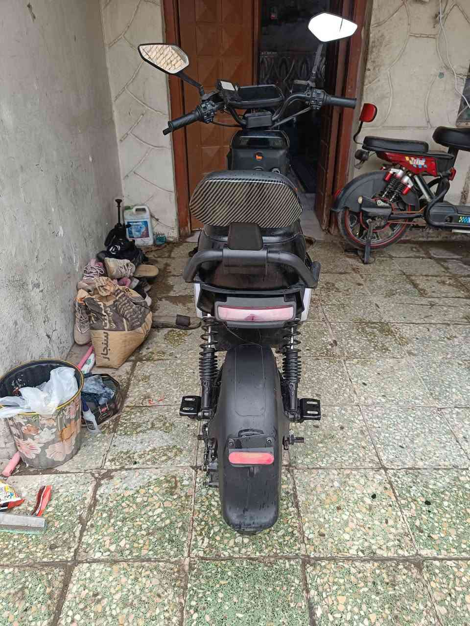 السلام عليكم عندي دراجه شحن نظيفه حيل واي نقص ما بيها مكان بغداد حي العامل والسعر 450 والشرايه تصعدها رقم *********** 2025 بطارية 5
