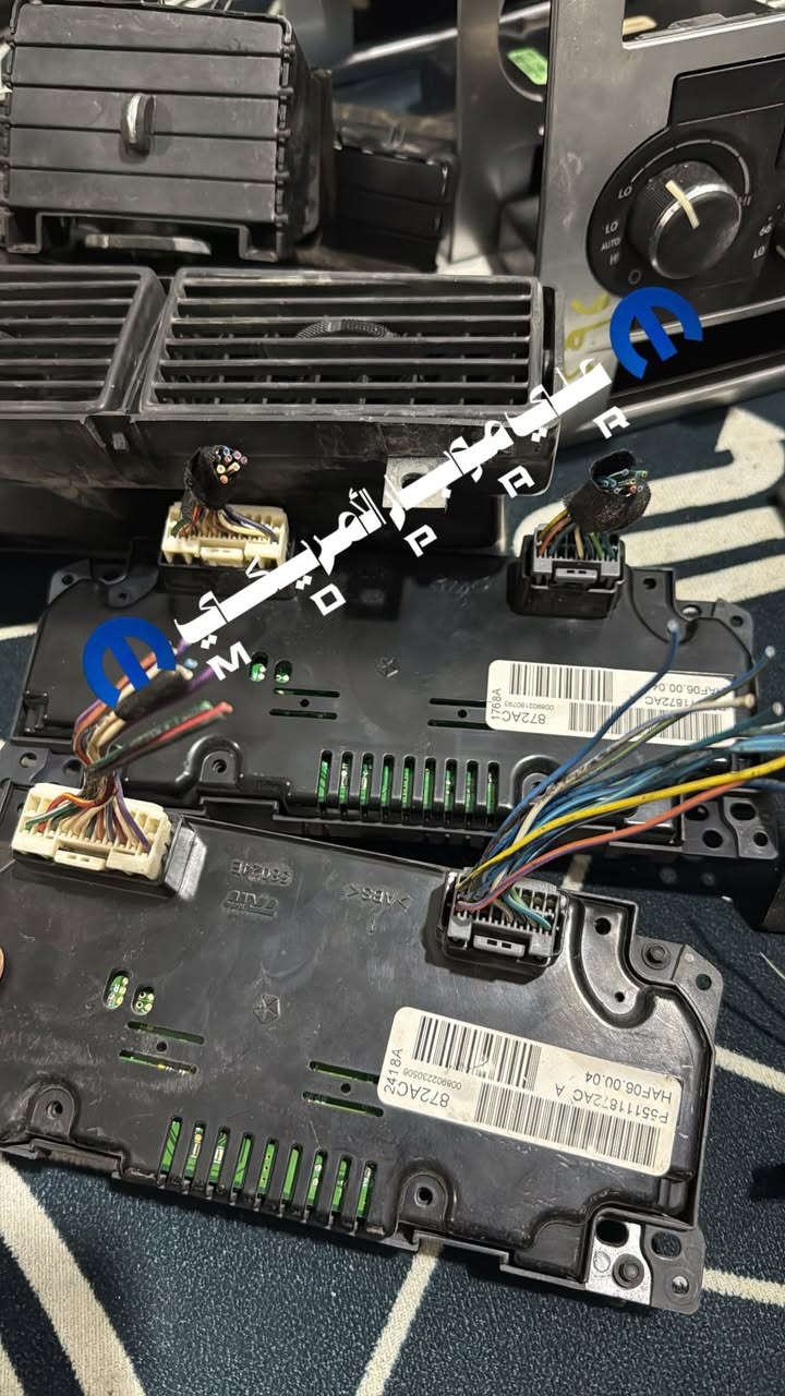 وصول تحكم تبريد كامل مع الوجه – أصلي تفصيخ أمريكي (شرط) 🇺🇸

🔹 القطعة نظيفة جداً وبحالة ممتازة
🔹 بورد تبريد 3 جوك أو 4 جوك حسب نوع سيارتك – نفس السعر

📌 ملاحظة:
 • التوصيل لكل العراق بسعر 7 آلاف ويكون توصيل خاص برنيو حفاظاً على القطعة من الكسر أثناء النقل.
 • دكت التبريد يباع منفصل على جنب بسعر مكتوب بصوره  

✨ عرض خاص من علي موبار – مصداقيتنا عنواننا

📞 للحجز والاستفسار: *********** (واتساب + اتصال
