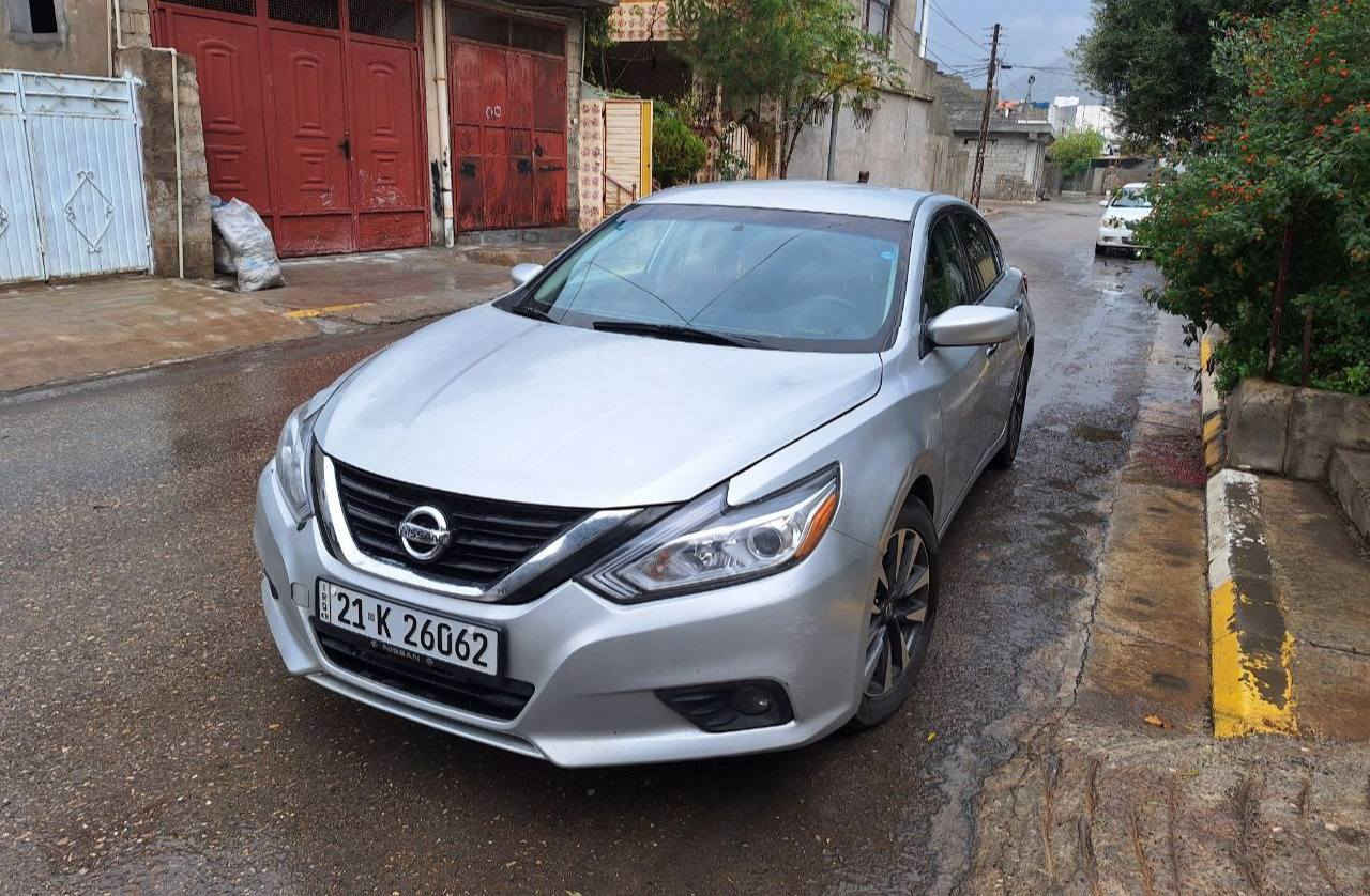 نیسان ئەڵتیما 2017 مواسەفات SV 
ڕەنگی سلڤەر 
105 هەزار ڕۆشتووە 
شاشە و کامێرا 
سەنەوی نوێیە تا 2029
بەناوی خۆمەوەیە 
هیچ مەسرەفێکی تێدانیە 
وێنەی سۆنەرەکەیم داناوە 

سـعـر : لە کۆمێنت داوابکە ڕاستەوخۆ بۆت دێت 📥 

گێر و مەکیەنەی بەشەرت 
هیچ کێشەیەکی تێدا نییە 

ژمارەی خاوەنەکەی 
***********
