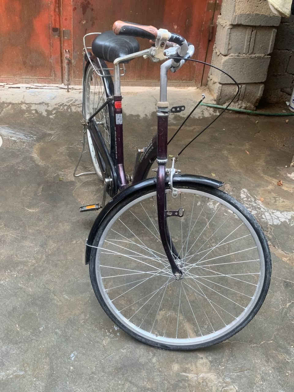 بايسكل نضيف كلش 70 دراجه شحن جديده 300 وبيه مجال الاسعار لتواصل واتساب ***********
