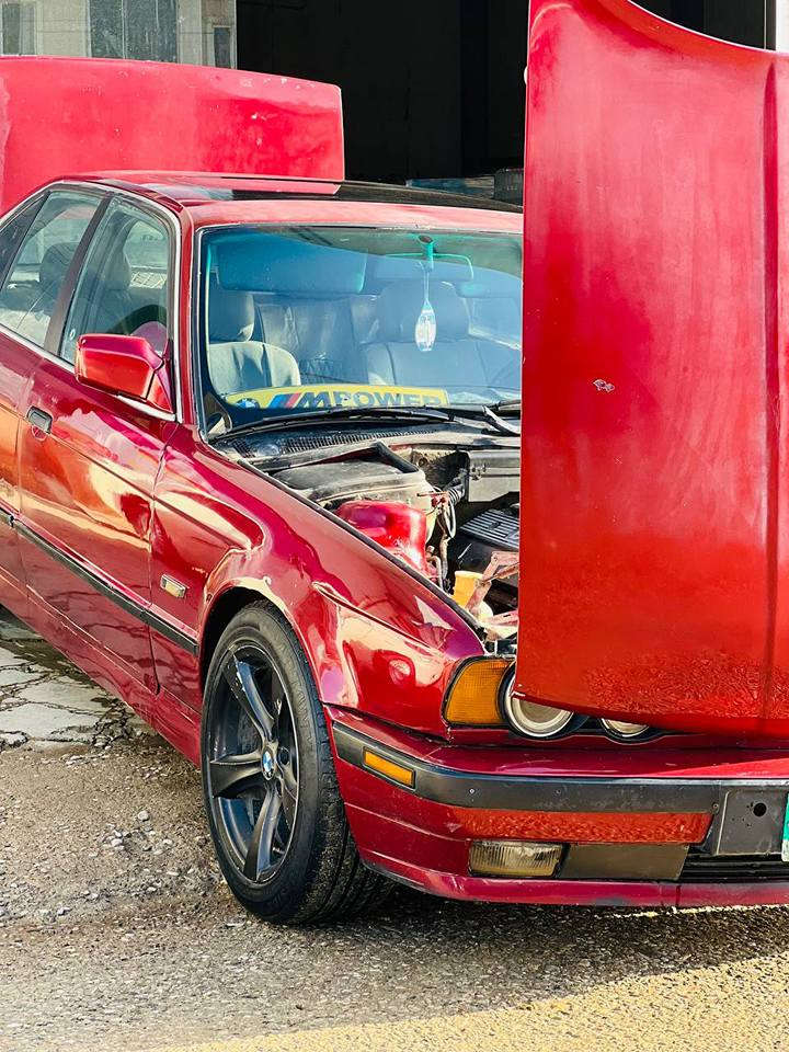 سڵاوی خوای گەورەتان لێبێت .. bmw مۆدیل 92 ئاڕم پلاستیک هەولێر بەس کاڵبۆتەوە بەشەرتی ئەوەلیات ،، مەکینە 520 کەپسی دیجتاڵ گێڕ عادی سڵاید ناو ڕەساسی دوو جام کارەبا تایوویل سپۆرت دەعمی سپۆرت سەیارەکە دواو پێشی کەپسە شانو سەقفی بەشەرت دەعمو لێدراوی هیچ نیە سەیارەکە گێڕو مەکینەو ئەکسلی بەشەرت کارەبای کامل مەزبوتە هی ماڵی خۆمە کامل گیانی مەزبوتەو بێ مەسروفە کەرمیو ناو گێچ و دارو بەردی ئیش ئەکات بیلاد تەبریدیشە،، بۆ فرۆشتن لە سلێمانیم سعری 30 گەڵاو معامەلەیەکی زۆر زۆر کەم ،، ژ.م *********** ❤ السليمانية, العراق
