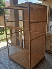 قفص للبيع مستعمل نظيف للبيع ب ٥٠ الاتصال 07703773665