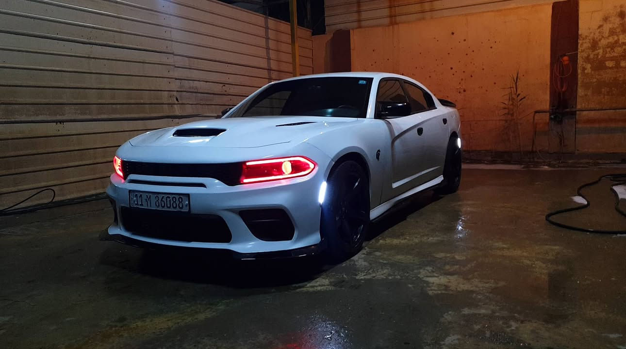 جارجر  2015 
Sxt v6 
3600
وارد كندي بدون حادث فقط كلير ربع الجاملغ + ربع الباب عكس السايق 
بدون شواصي بدون لغود بدون فغذه بدون ايرباك
وبالعراق صار بيها حادث ( باب السايق + باب الخلفي ) مبدل بلادي نفس اللون 
وصبغ الجاملوغات الخلفي على أيدي صبغتهن بدون حادث اثر شخوط فقط

● يعني قطعتين تبديل + قطعتين صبغ 

● الاضافات 

* بلكات ريسنك

* نوزلات ريسنك

* ولف حماوة ريسنك 

* فيتبم ريسنك

* سماعات الباين 

* ادامة كاملة لغرفة الاحتراق 

* كت كامل من ( لحاية + دوس جانبية + كفر مري باتمان + دفيوزر + شفقة خلفية + سبايدر )

* كفرات محرك لون اسود كامل 

* كشن السايق كهربائي

* ويل نجمه خسفة قوية حجم 20

* تخم تاير جديد امامي + خلفي ( قياس 275 )

* لد متغير ع الموبايل + عين الشيطان

* لد جانبي ابيض تكساس 

* انارة ترحيب شكل هيلكات ابيض 

* انارة داخلية ابيض 

السيار ماشيه 85 مايل
تبريد قطعتين ثلج
حداديه امامي 100%
حداديه خلفي100%
كهربائيات شغالات كامل

تفاصيل اكثر ع الخاص 
اتصال او واتساب ***********

السعر $ 163
