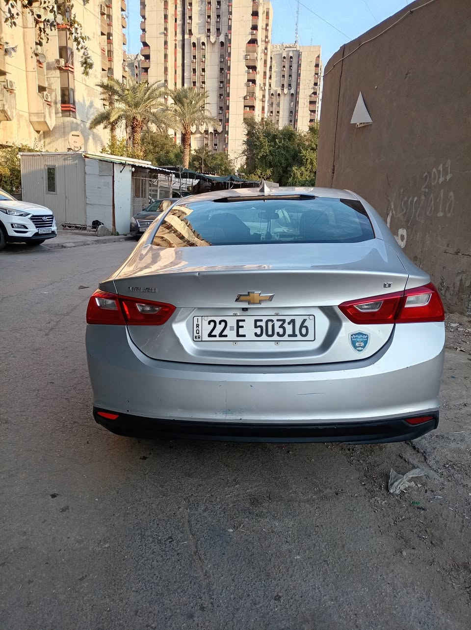 السلام عليكم ورحمة الله وبركاته... ماليبو 2017 سلفر 1500 تيربو رقم أربيل بأسمي ماشية 37 ميل حادث أمريكا ربع البنيد والدعامية بيهة صبغ نصف البنيد والجاملغ ملاون والباقي كلشي على وضع الشركة.... للبيع او مراوس.. 90$ واتساب /*********** بغداد.
