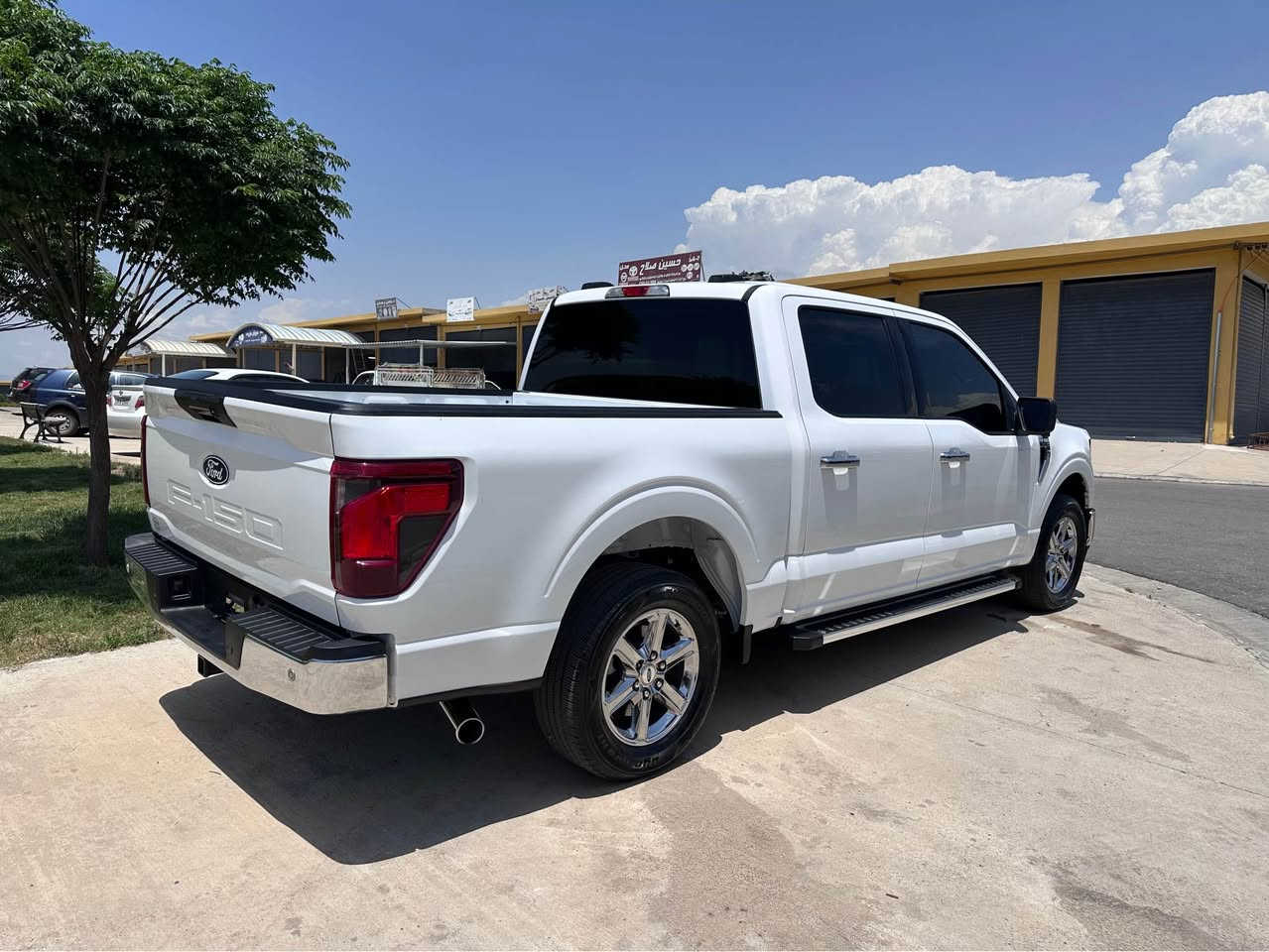 سلام عليكم
فورد F-150 2024 V6 2700cc
السيارة حادثها بنيد وجاملغ تبديل وطاگ ايرباك ستيرن وبردات وراجع بلادي گير تعليگ 10 نمر شاشه كبيرة ودشبول دجتل شاشه وكاميرات محيطيه 360 درجة رادارات حساسات خلفيه وكشن سائق كهرباء 
السيارة حلوه ونضيفه كلش وناعمه بل مشي بدون رقم موقعها اربيل معرض نويكار
سعر السيارة 28,900$ وبيها مجال
*********** أربيل, العراق

