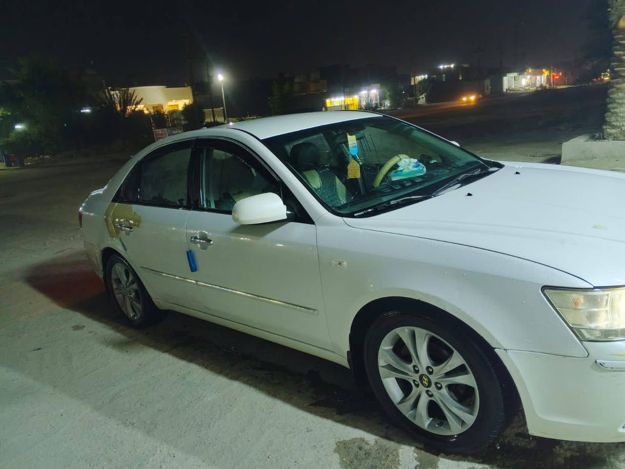 سلام عليكم سوناتا موديل 2009  محرك 2000   سياره رقم سليمانيه شمالي بسمي سعر 95  بيه مجال مكان الفلوجة رقم ***********
