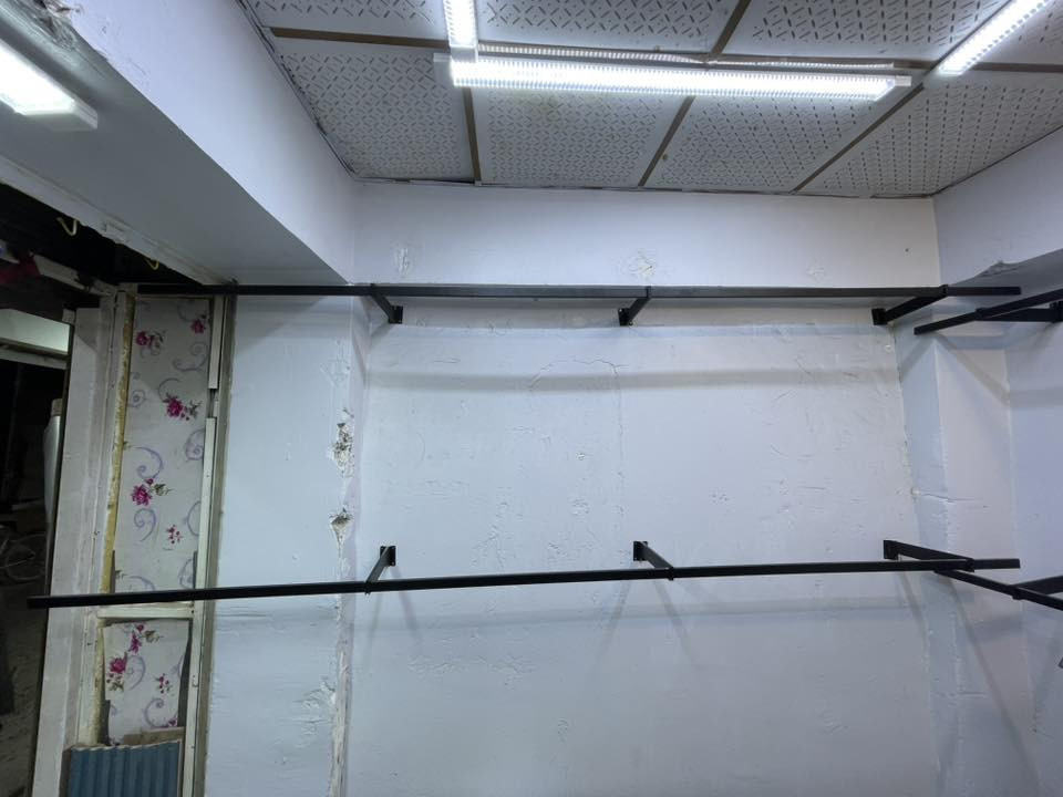 ستانات ملابس للبيع ويوجد ايضاً تعاليك بديات مع تعالكه بطرون سعر مناسب ***********
