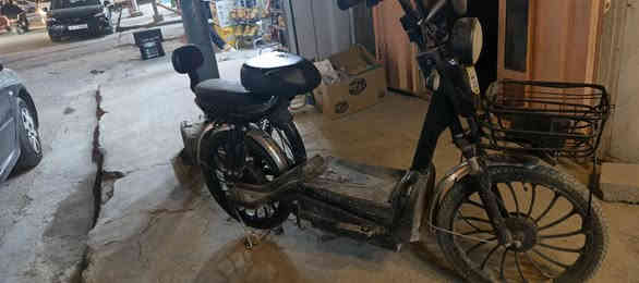 للبيع مكاني بغداد الغدير 
بطاريات جديدة وكلها شغالة دراجة 
***********
السعر ٢٩٠الف
