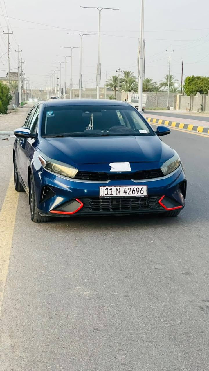 السلام عليكم
كيا فورتي 2023 ماشيه 64 كيلو متر  
رقم بغداد بأسمي تحويل ثاني يوم 
رادار أمامي 
تحديد مسار 
قياده ذاتيه 
نقاط عمياء 
توقف ذاتي 
شاشة أعطال 
محرك 2000دوش 
صدر أمامي خلفي بحالة الوكالة 
مكان السياره الفلوجه 
السعر 125$ 
للاستفسار 
***********
