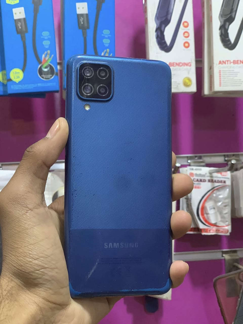 سامسونك A12
ذاكرة 64
بي فطور بالشاشة فقط
الباقي مكفول
سعره 40 الف 
***********
الموقع سوق الجمعه مقابيل مخللات الكرار
