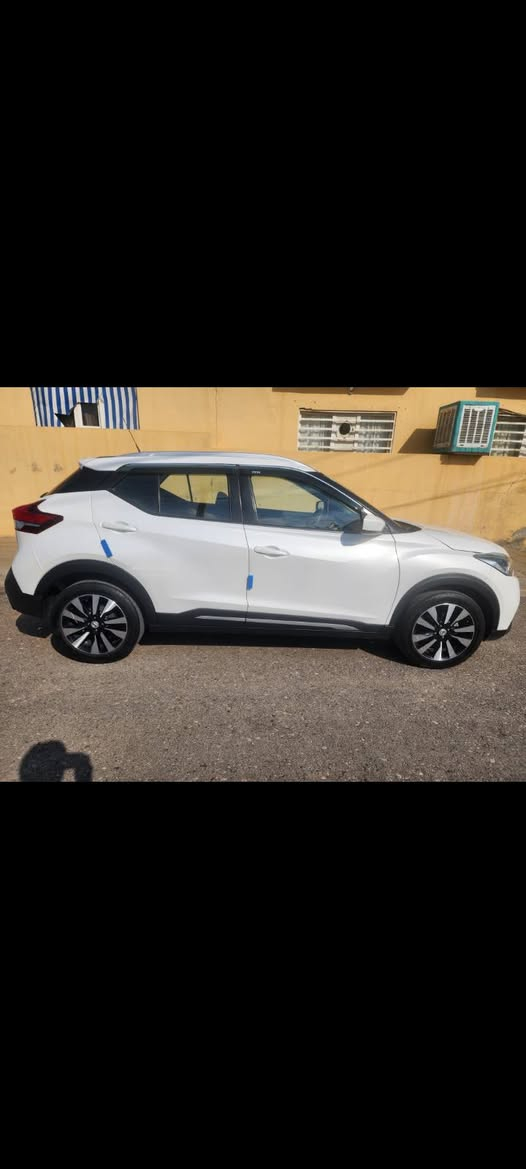 سلام عليكم نيسان كيكز للبيع 2020 سياره نظيفه جدا مواصفات شاشه كامره حساس خلفي ويلكب للاستفسار على الرقم ***********
