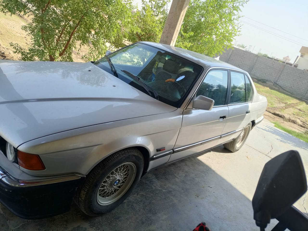 سلام عليكم  ٧٣٥موديل٨٩  السعر ٥٠ وبيهى مجال الفلوجه لازركيه  ***********غير متواجد على الفيس
