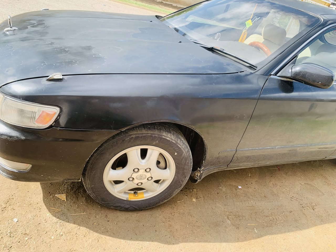 مارك شيزر موديل ٩٤سياره عظمه يخبل مابيه ضربه ولا معجون ولا كص سياره مال جناي كير ومحرك جديد  سياره حيل حلوه مكان السياره صلاح الدين قضاء بلد للاستفسار ***********
