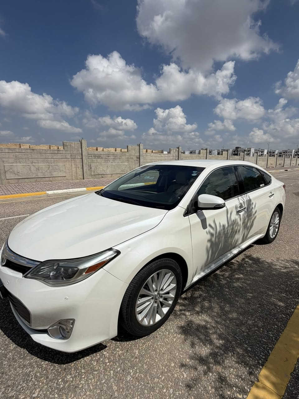 تويوتا افلون خليجي ٢٠١٣ 
رقم سليمانية باسمي 
هزة سنوية ارقام كله جديد 
عداد المسافه ١٨٩ الف حقيقي 
بصمة + كامره
حساسات امامي + خلفي 
كشنات جلد 
كراسي كهرباء 
شاشه + تبريد لمس 
تحكم ستيرن 
تبريد قطعتين  
هواي مواصفات الافلون معروفة 
 و كفاله عامه من ضربه وصبغ 
السيارة جديده ماناقصه كلشي 
وغراضها كلها موجوده 
العنوان :كربلاء المقدسة
للاستفسار: ***********

