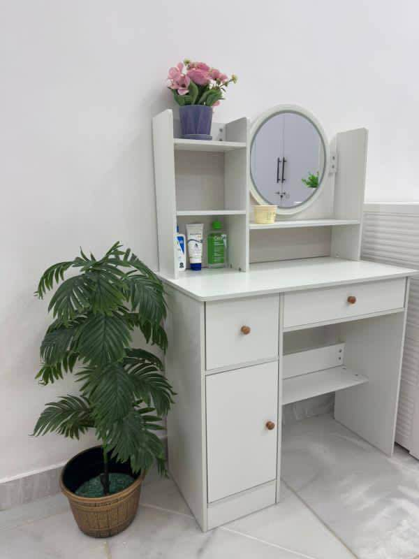 #سارع_بالحجز_ #الجميع

ميز تواليت بدون طابوريه 

للحجز والاستفسار مراسله الصفحة او الاتصال بالرقم *********** بغداد, العراق
