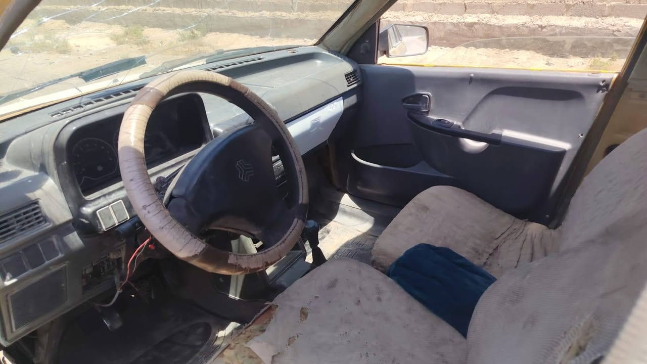 السلام عليكم شباب سايبه للبيع مكينه جديده نص ونص طائرات نظيفه رقم بغداد 10 شعر 10 وبيها مجال مكاني ديوانيه قضاء الشاميه ماكينتها جديده اعداديه نص ونص كهربائيات بيع او مراوس حسب القناعه ايش عندك نزل احط***********.
