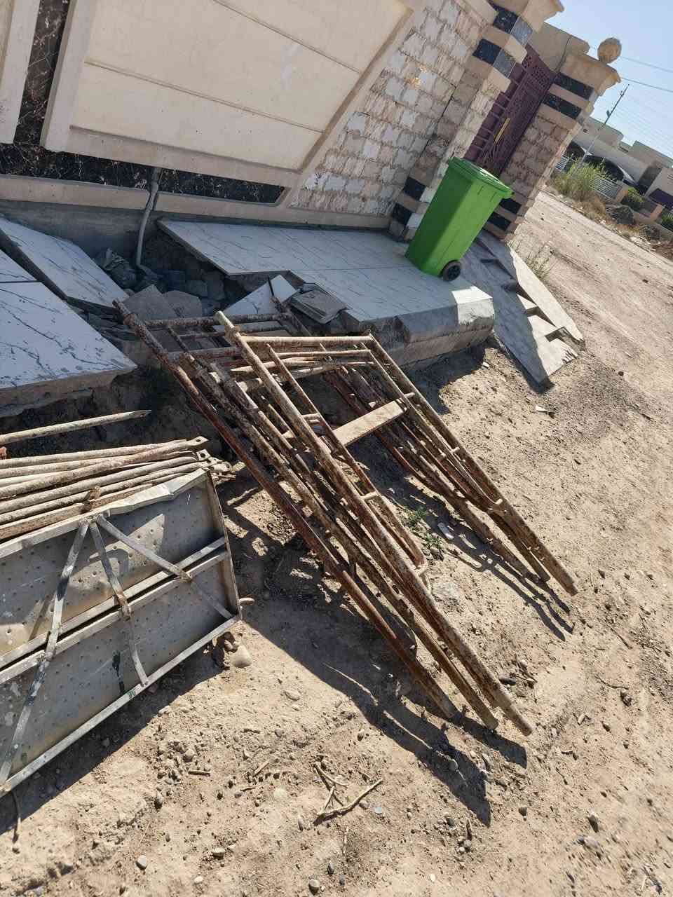 سكله للبيع 3سكلات ودرابين و6مقصات سعر 99الف فقط: ***********
