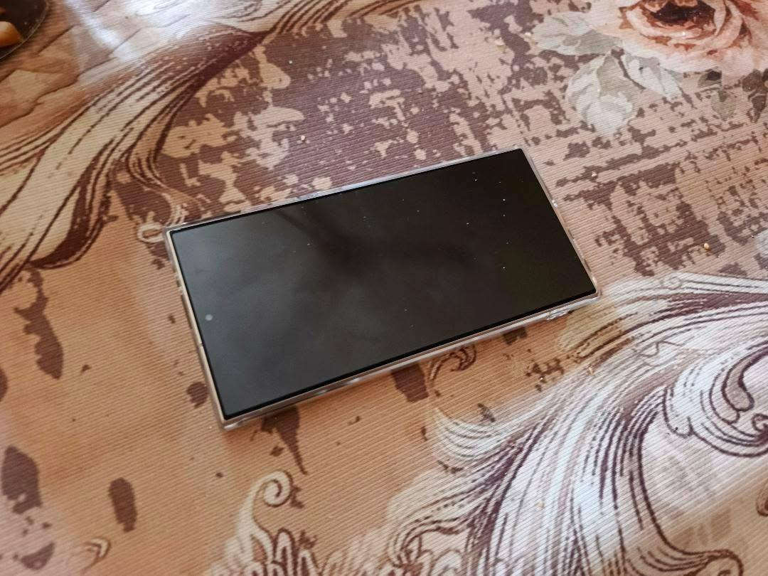 سامسونك اس 24 الترا ذاكرة 512 مكفول من كلشي شخطه وحده مابي كارتونه وغراض كامله سعره 975 اليريده يتفضل خاص


**إذا كنت صاحب هذا الإعلان وتريد حذفه لأي سبب، رجاءا أرسل رسالة إلى الدعم الفني**