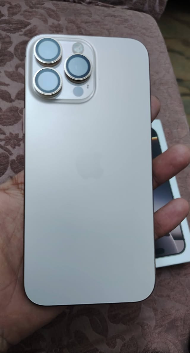 16 برو ماكس بطاريه 100 داخل ضمان ذاكره 256. مكاني بابل الاسكندرية 
***********
