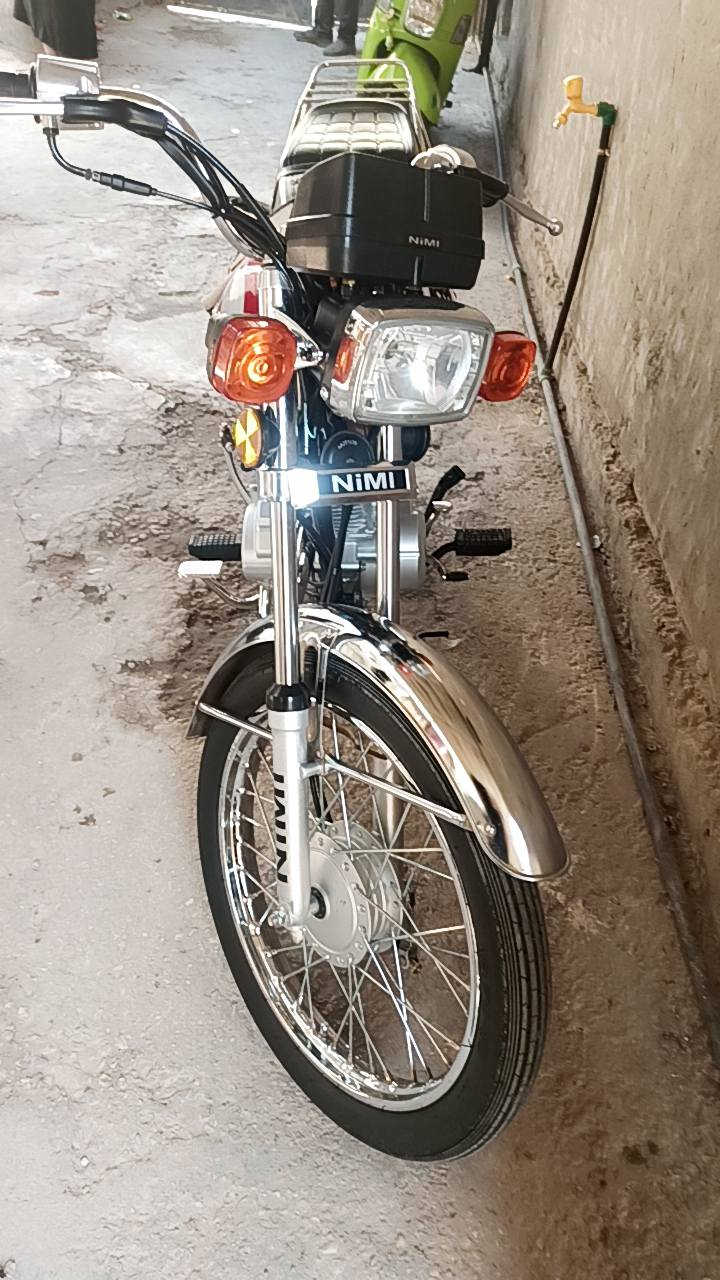 السلام عليكم دراجه اربعه كير امتياز أوراق سكنر دراجه نضافه بل كارتون ماصارلي هواي من مطلعها من المعرض السعر 750وبيها مجال لشراي ***********
