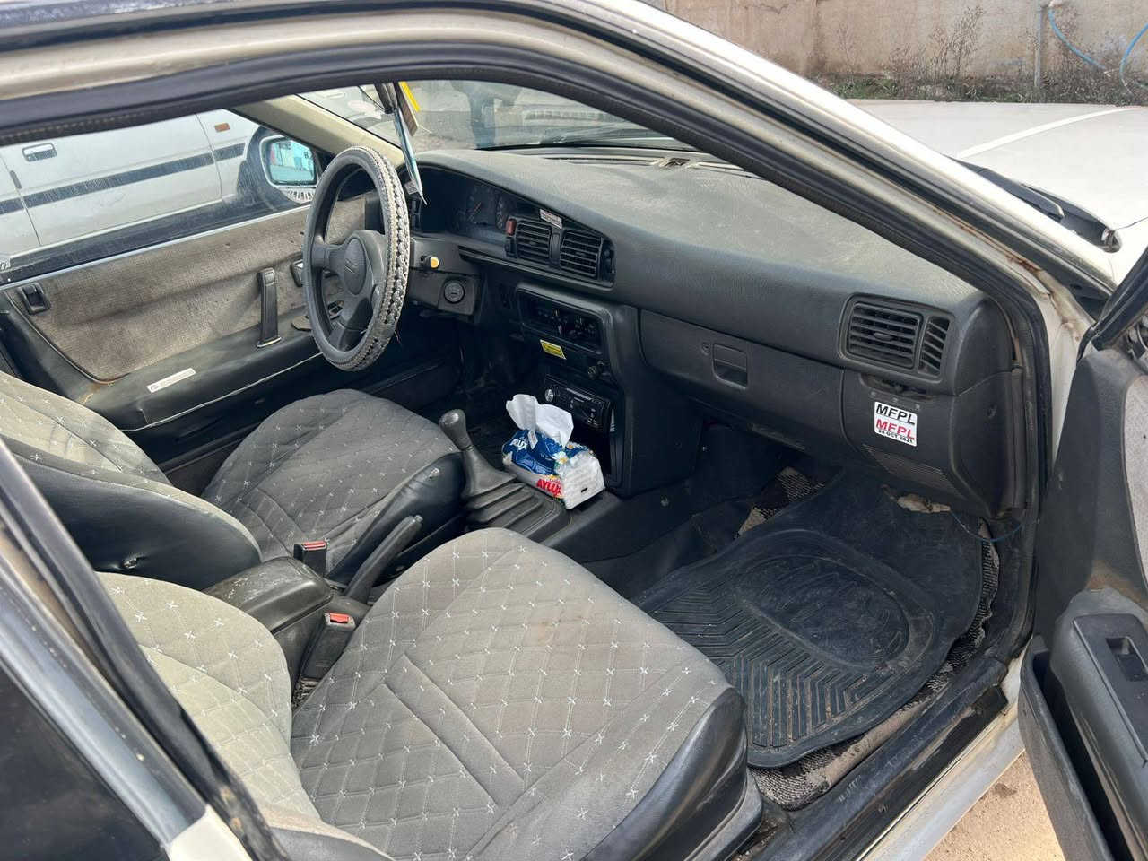 للبيع مازدا حجم626  رقم كركوك انكليزي سنويه لغاية 27 السعر 47 $ موبايل *********** مكاني الحويجه  لا ضربه ولاخياس ولاتبديل  كهربائيات كلة شغالة دواخل نضيفة  باتري جديده تخم تايرات جديده
