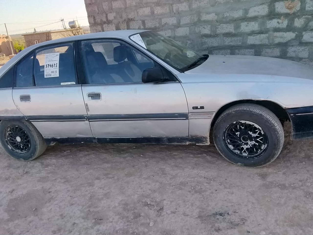 السلام عليكم سيارة اوبل اوميگا للبيع سيارة نضيفة وكل عيب مابيهة رقم كركوك خصوصي سنوية لل 2027 تا تنتهي 
تحويل ثاني يوم موديل 1992 السعر 35 $
رقم لاهاتف للستفسار ***********
