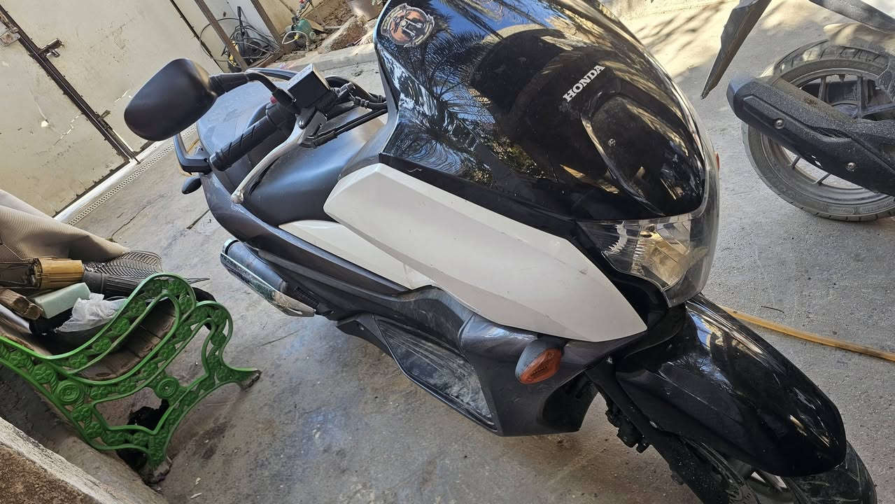 هوندا فاز اخت الجديد للبيع
سعره ١٤ ونص 
عنوان دوره ابو دشير 
***********
