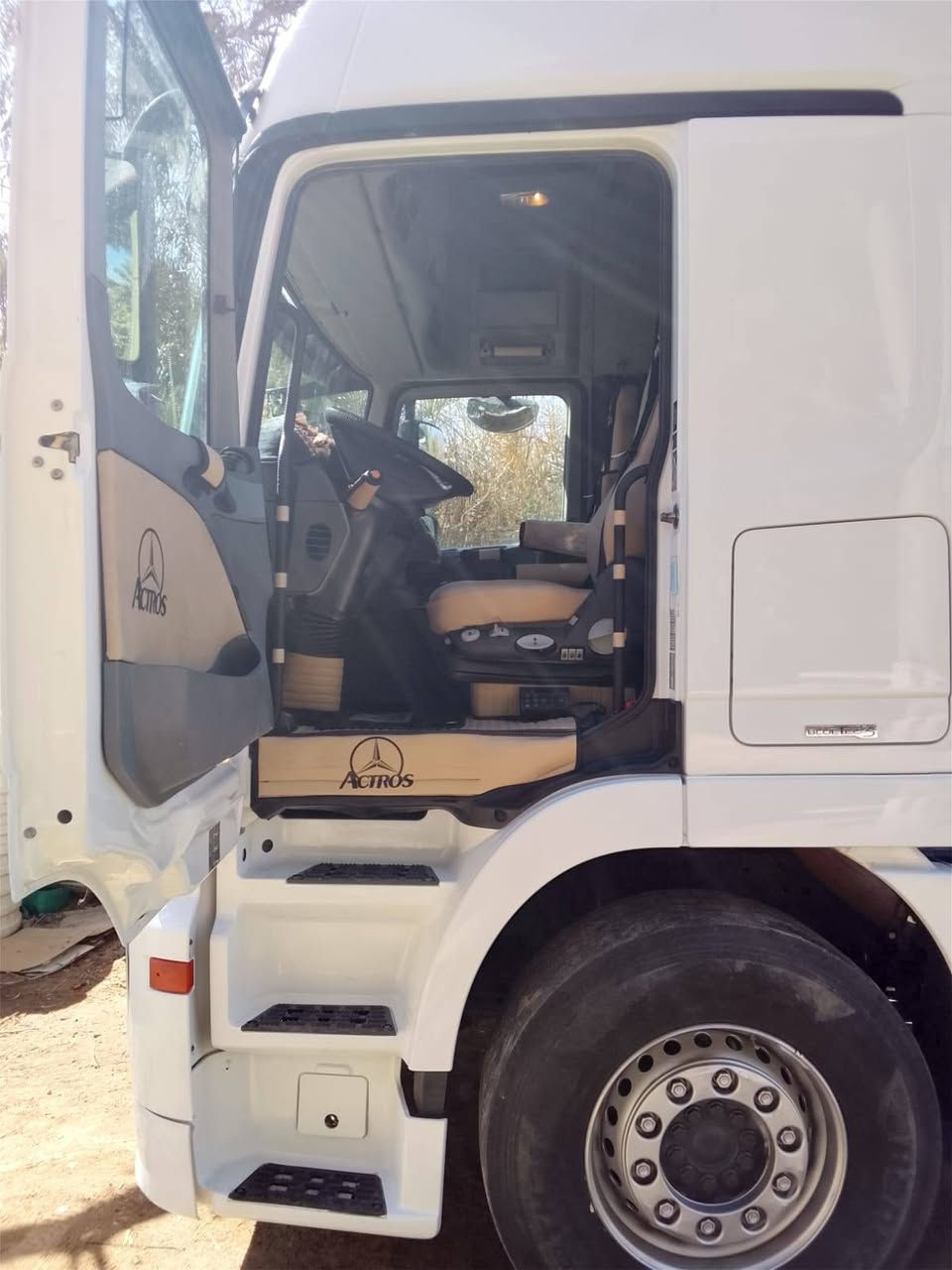 اكتروز سكس جوبلس فول مواصفات موديل2011
***********
