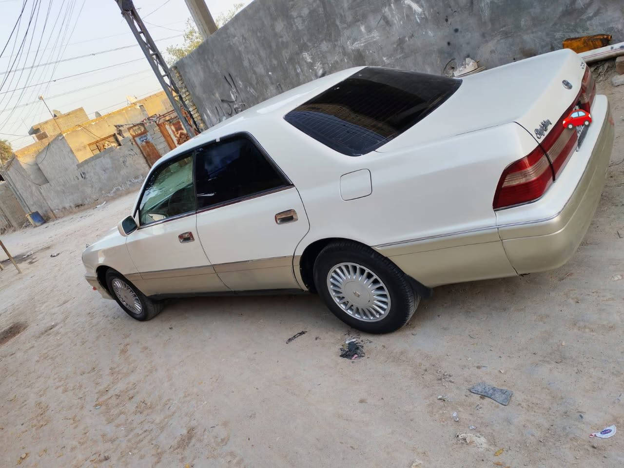 راس لثور للبيع موديل 1996
لون ابيض محجل شاصي 155
لسياره مشكوك بيه نقل وابيع نقل كفاله من لكص ولحادث رقم نكليزي سنويه لل30 راعيه يمي وشرط لتحويل لسياره جديده ومال جناي مكينه وكير ففيتي جدد توني شادهن بلكارتون 3000
 غرفه مع دشبول جدد حداد مع تخم تاير جدد 
لعنوان لبصره

***********
