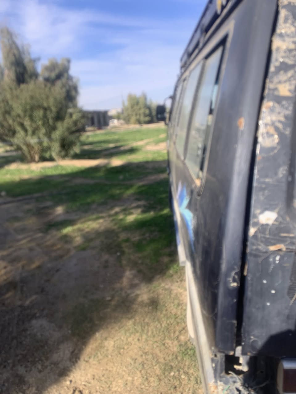 من رخصت الادمن 
سلام عليكم كيه بيستا للبيع أو مراوس حسب القناعه كير محرك كفاله شواصي مال السايق معمر و3سليمات غرفته حلوه السياره فد ملاحضه السياره ممشتغله وغرض البجم موجودات وجامه الخلفيه موجوده السعر 25 وعليها غرامات تنكطع من السعر عليها 800الف راعيها يريد مداور مكان السياره بغداد اليوسفيه ***********
