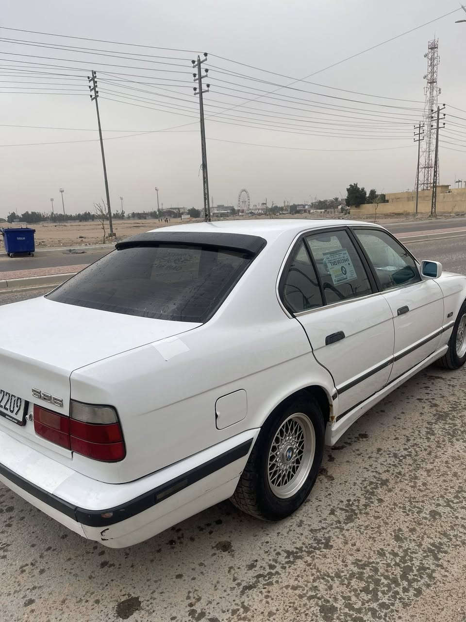 السلام عليكم بي ام دبليو 1990 حجم 525i كير عادي حجم المحرك 520 سيارة جديدة رقم بصرة تحويل ثاني يوم تايرات جديدة حدادة ماناقصها شي بدي جديد نصبتها حلوة سيارة السعر 60 وبيها مجال قليل الخاص مغلق رقم تليفون *********** مكاني بصرة
