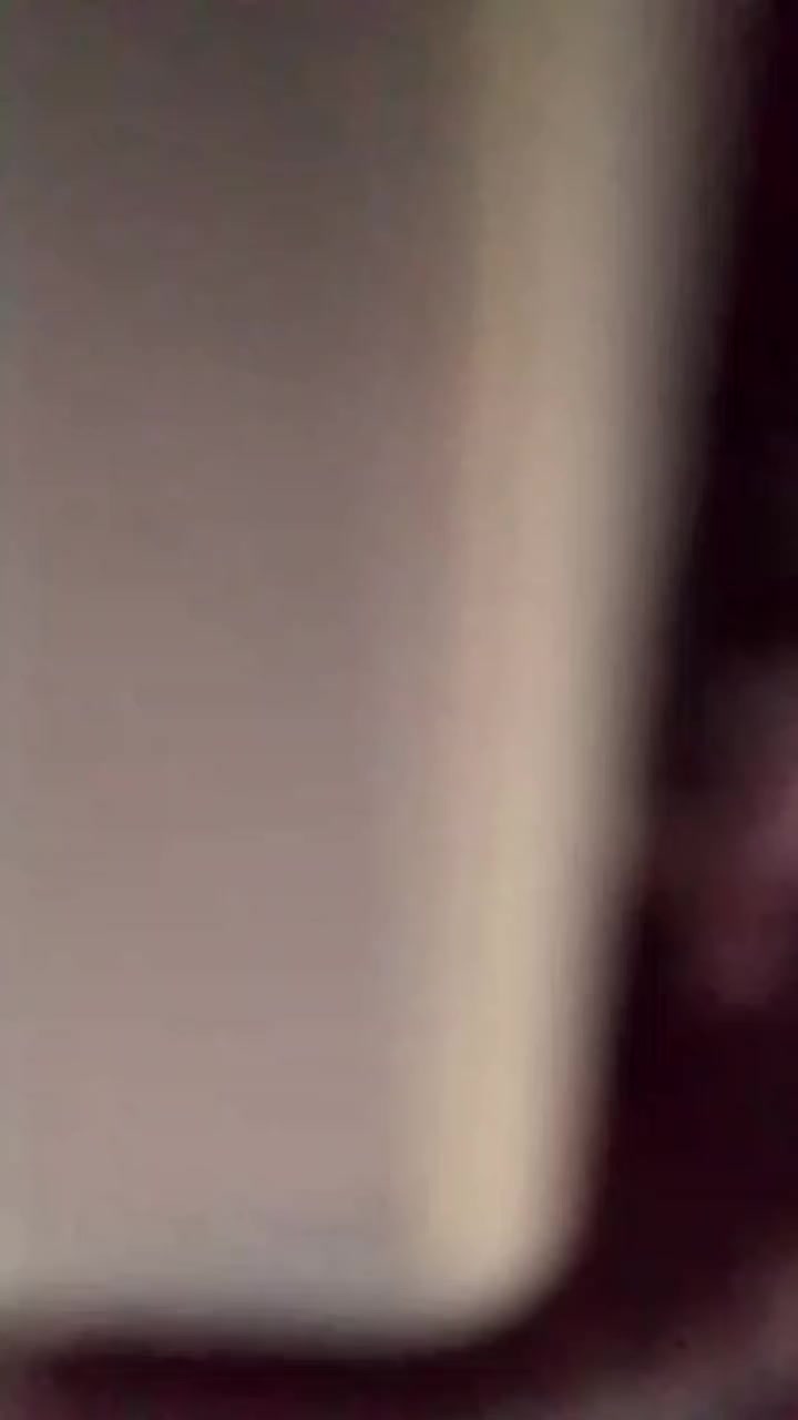 السلام عليكم تكتك 20 شهر 12 رقم وسنونه نكليزي بسمي فقد دوس المكان الحسينيه مال  راشديه جاهزه كبل للشارع 
***********
