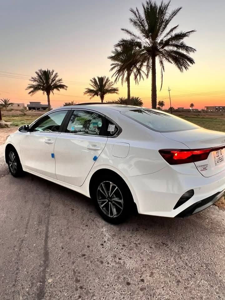 #اخت_الزيروووو

تحية طيبة 🌹🌹 
للبيع كيا سيراتو 2024 ضمان المجموعة الدولية 

فول مواصفات 1——1 مال السيراتو محرك 2000

السيارة استعمال واحد من الشركة ماشية 15 فقط 

اخت الزيرو تايرات الشركة 4 بيها جدد لوك 

سبير منازل  نايلون الشركة بعده ع الكشنات 

السيارة مكفولة كفالة عامة من صبغ وتبديل وشخط ورصعه فقط صارت بيها رصعه بال هلال الخلفي من يم التاير وسويتها بارد ومتبين كد باكيت الجكاير 
رقم بغداد باسمي شخصياً تحويل مباشر 

مكاني بغداد ابو غريب للاستفسار ***********

لمعرفه السعر سوي تعليق

لبيع سيارتك راسلنه والباقي علينه

ملاحظه ♦️مدير الصفحه غير مسؤول عن بيع وشراء واصوليات السياره نحن فقط صفحة لنشر السيارات
