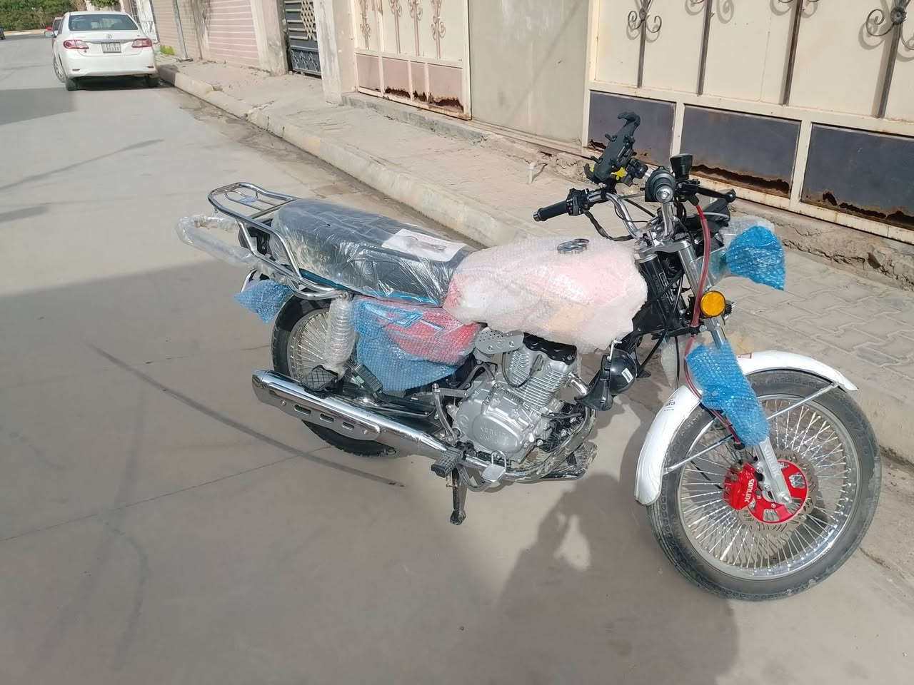 سلام عليكم دراجه 2025 بعدها صفر صار منزلها يومين فول موصفات اربعه كير سونك الماطور بعد بعلكته مكاني كركوك هذا رقمي *********** السعر ع خاص
