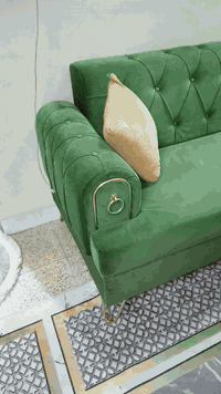 عندي تخم قنفات اخو جديد سعر ٣٥٠ وبي مجال شرط نضيف اتصال على هذا رقم ٠٧...