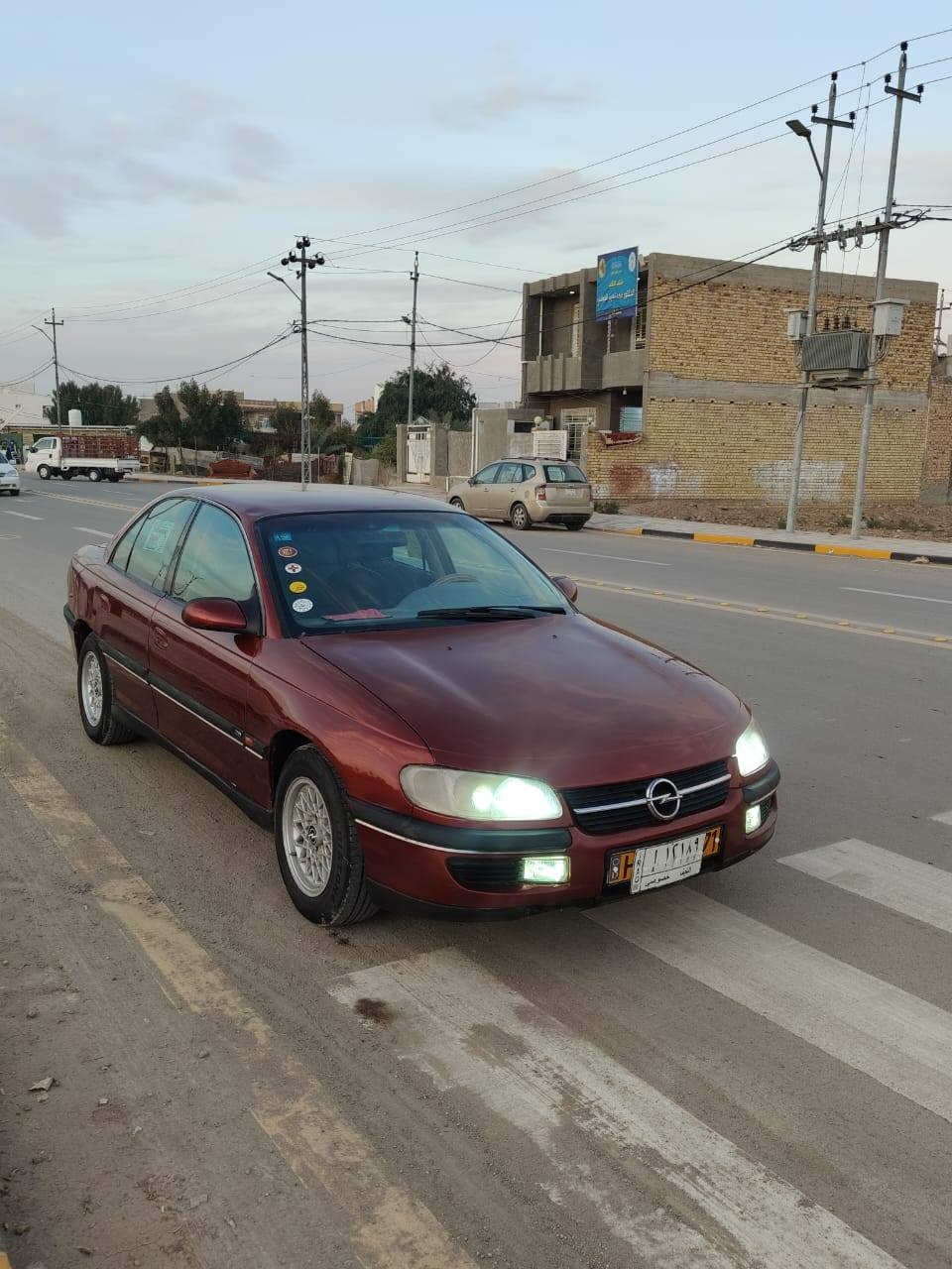 السلام عليكم اوبل بزون موديل 94 رقم نجف باسمي  مشروع وطني تحويل مباشر سنويه لغايه ال 29 مكينه وكير ونجي مكفولات سياره جاهزه من تخم تاير جديد حداديه خلفي امامي جدد كهربايات كلها شغاله غرفه جديده السياره مصبوغه عام للجماليه مكفوله من الضربه ومكفوله من الكص ونقل الجثه وكافه العيوب الشرعيه
السعر 42 وبيها مجال 
المكان واسط قضاء الحي 
0781901332
***********
