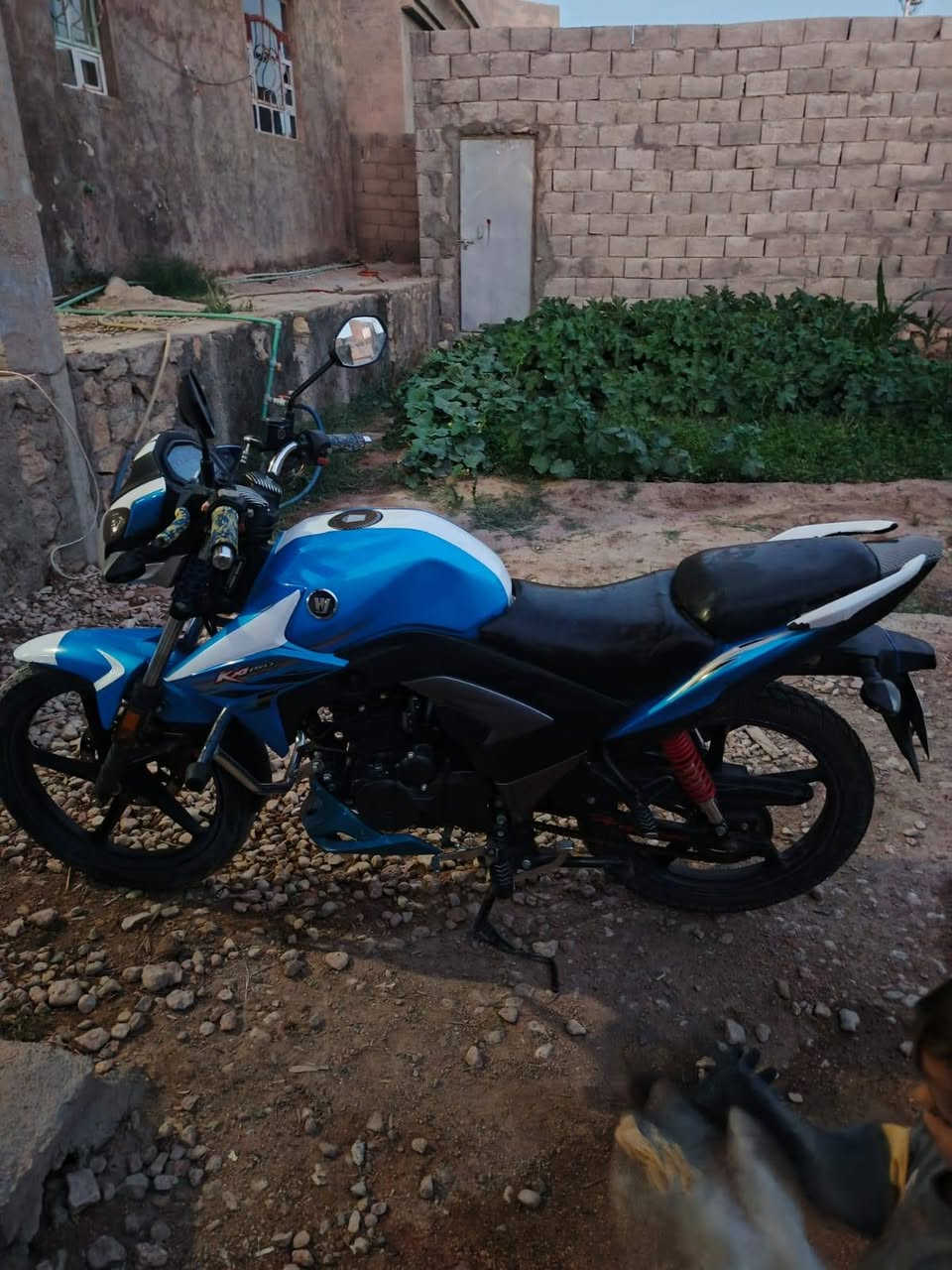 سلام عليكم دراجه هوجي موديل 2020🏍️ مكفوله كفاله عامه رقم انكليزي
عنوان الدراجه راوه الدراجه صاحبه يريد تحويل
السعر 2350 وبيه مجال بسيط 
لتواصل ***********
