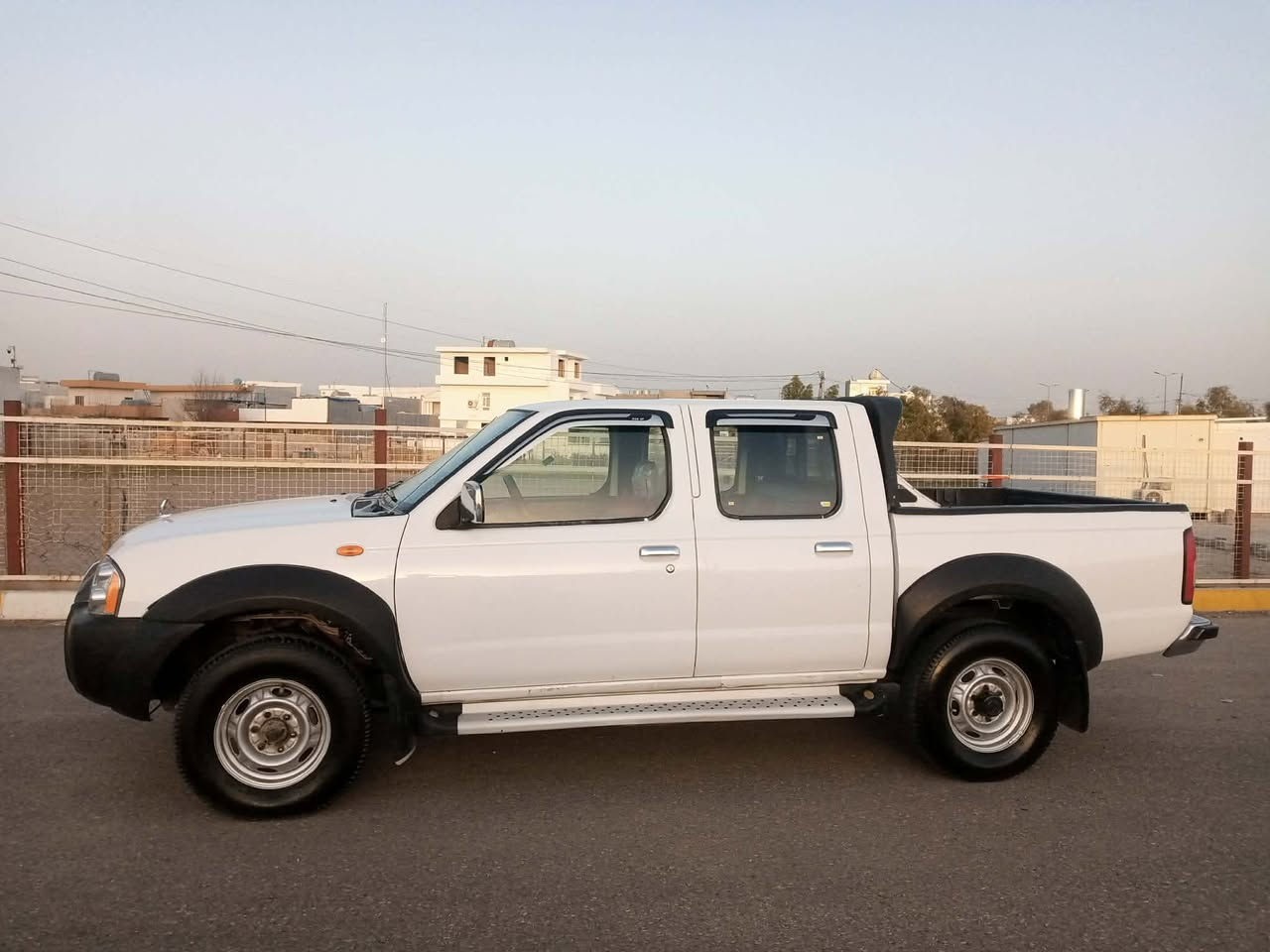 ﷽

‎‏‎بۆفرۆشتن 💎⚜️للبیع

‎‏‎‏⚜️ Nisan Pikab⚜️

نیسان پیکاب 

مۆدێل : 2007

ناوسوورجام کارەبای
 ڕەقەم وسەنەوی نوێ 

دەفتەربەنزینی هەیە 

بێ بۆیاغ دوو پەڵە ساردی هەیە .

چوارتایەی نوێ بێ تەقەو رەقە دینار مسرفی نیه 
 

ناونیشان : چەمچەمال 

***********

***********
