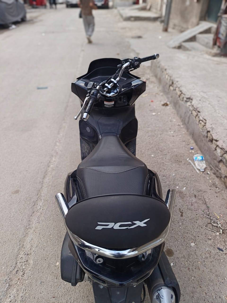 شباب بيسي اكس جيل رابع ياباني مكفولة كفاله عامه السعر 22ورقه بيهه شي بسيط حك الجيه ***********
