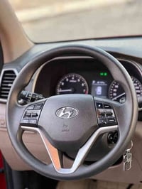 توسان 2019 خليجي عل شرط بوضع ( الزيرو )   السياره كفاله عامه من كولشي ...