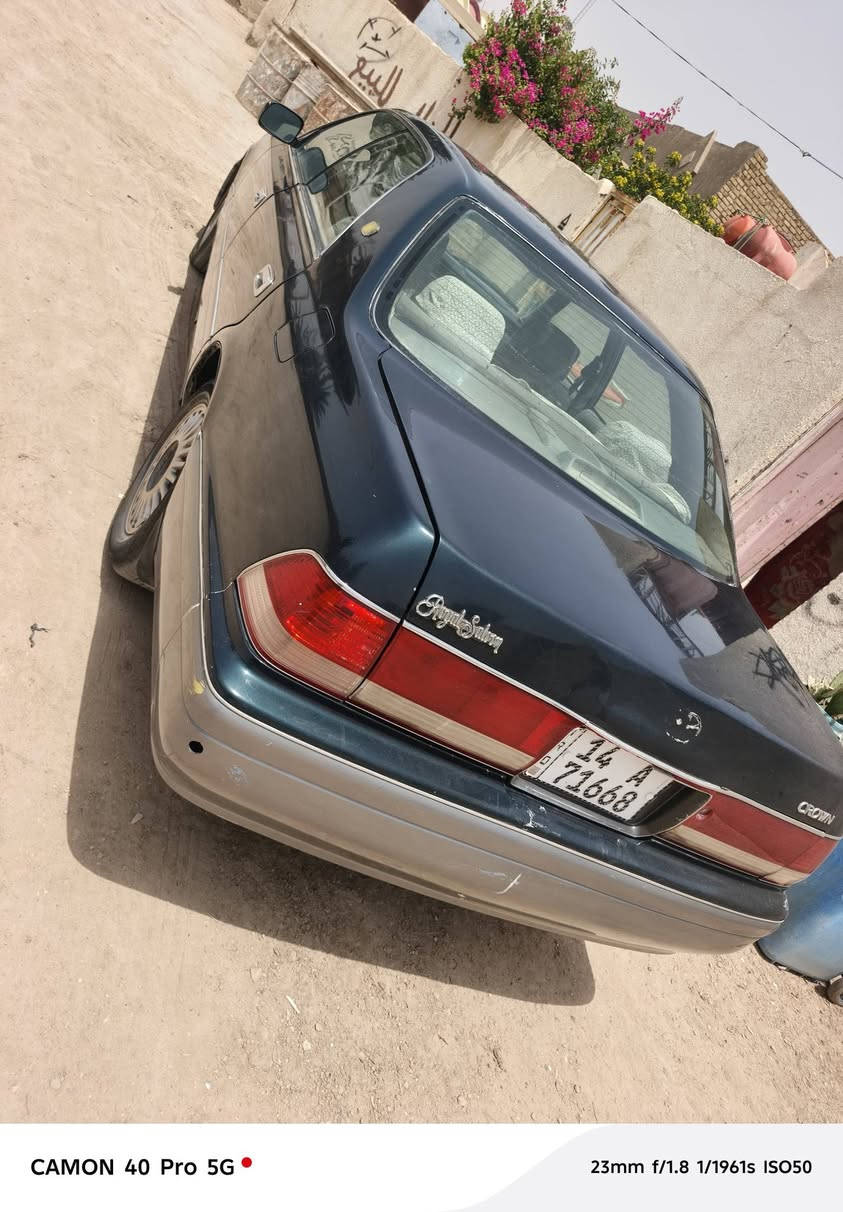 سلام عليكم سياره راس ثور مكفوله من ضربه والكصه صبغ عام اثر جراد مكينه جديدة حداديه جديدة غرفه كله جديد بسمي رقم دولي تبريد ثلج سياره خير من الله المكان دوانيه وهذا رقمي ***********
