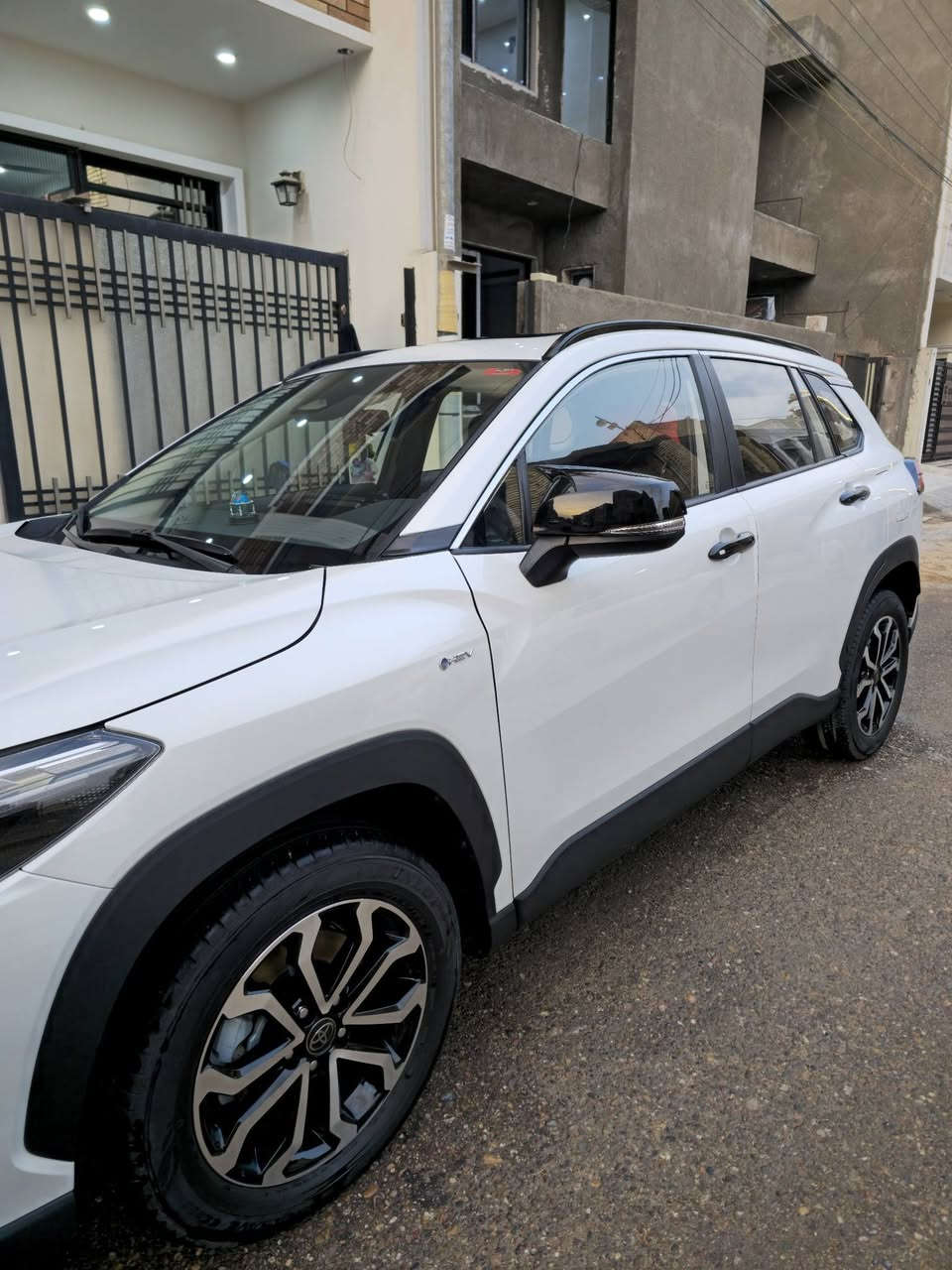 تويوتا كورولا فورت لاندر  HEV  موديل : 2025
عداد المسافه : 5 الف ( زيرو )
الرقم : بغداد 
السياره كفاله عامه
 
✨ أهم المواصفات:
🔹 محرك 4 سلندر سعة 2.0 لتر هايبرد ⚙️
🔹 لايت زينون & بك لايت LED 🔦
🔹 مقاعد جلد أصلي بتصميم فاخر 🪑
🔹 فتحة سقف & مقعد السائق كهربائي 🌃
🔹 رادار أمامي و كاميرا خلفية 

💎 ســعــر ✅ ::  الــرد تلقائي 📮

العنوان : بغداد - الدوره
 
رقم صاحب سيارة *********** واتساب
